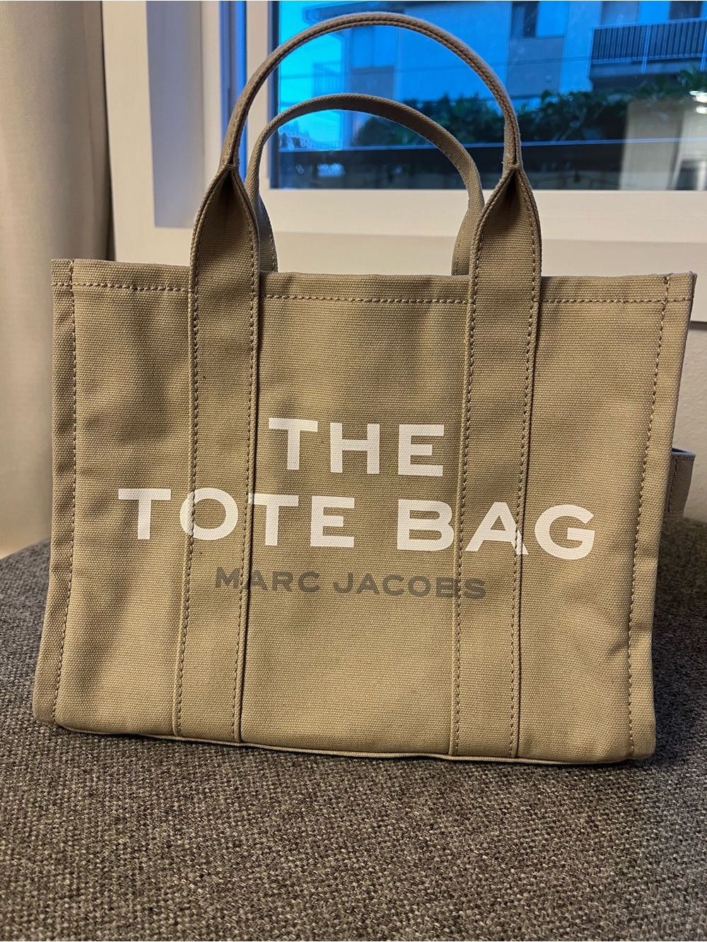 Marc Jacobs Canvas Tote Bag in Tan with White Logo: Large